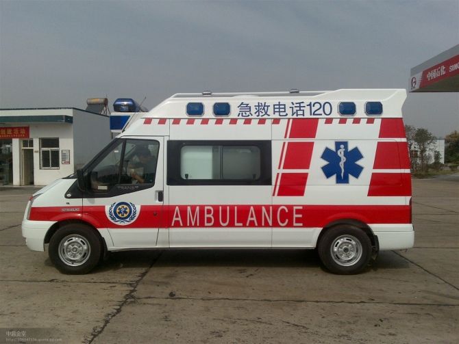 購買(mǎi)獻血車(chē)首選湖北程力