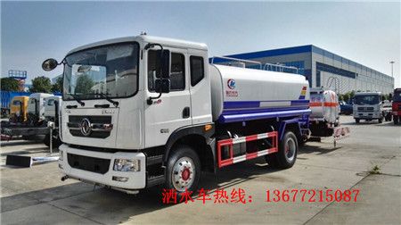 東風(fēng)15方灑水車(chē)正式交付陜西王總使用