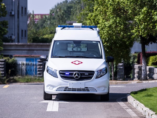 奔馳威霆救護車(chē)